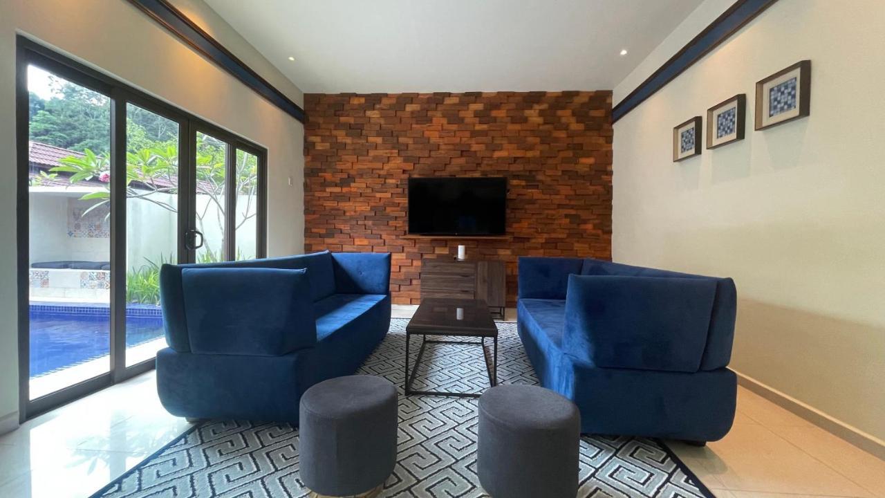 בנטונג Charis Pool Villa 2 - 3 Bedroom With Private Pool מראה חיצוני תמונה